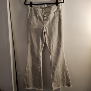 RE Generation By Celebrity Pink Women's Cream Flared Jeans